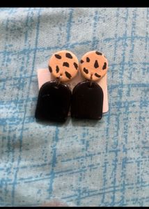 199❎99✔️major price drop on Combo of two ear