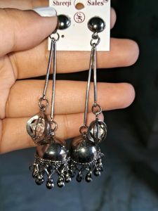 Combo of 4 jhumke with freebies 1 ring &amp; scruchie