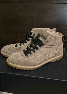 Onitsuka Tiger Suede High-Top Boots