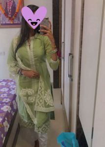 Green Embroidered Kurta Set- M