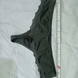 🤎 Black Lace Trim Briefs