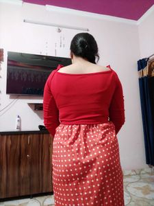 Chic red top