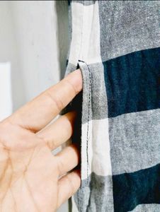 Cute Black &amp; White Checkered Tunic Top