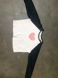 Cute Heart Print Raglan Sleeve Top