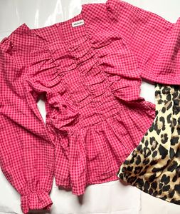 Chic Pink Gingham top