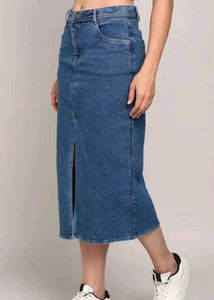 Stylish Denim Midi Skirt with Slit