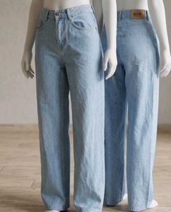 Light Wash Wide Leg Jeans