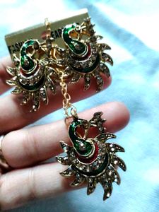 Peacock Design jewellery set with Maangtika