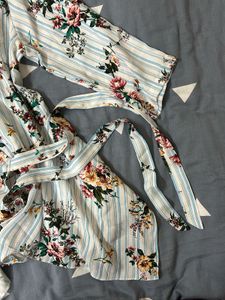 Floral Print Wrap Top 🌸