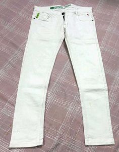 MEN'S WHITE JEANS