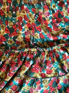 Mini floral backless Dress