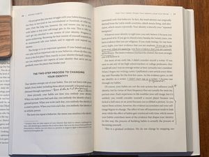 Atomic Habits English Novel And Bracelete