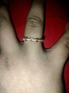 Chic Rose Gold Chain Ring with Diamonds