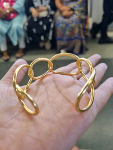 Stylish Gold Cuff for easy Accessory