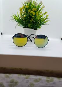 Round Mirrored Sunglasses