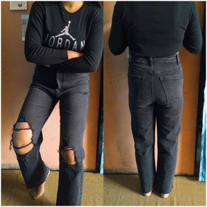 ✨Distressed Black Denim Jeans✨