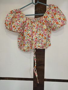 Floral Puff Sleeve Crop Top