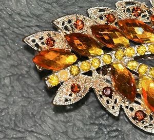 Sparkling Leaf Hair Clip