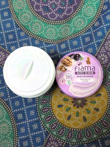 Fiama Body Scrub Niacinamide