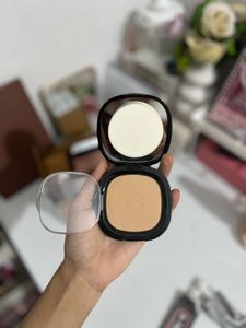 Mars It's Giving Powder Foundation