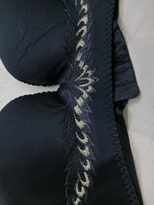 Embroidered 🖤🖤Black Bra