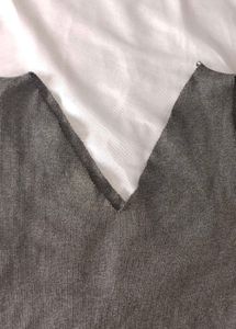 Chic Grey V-Neck Cropped Knit Top