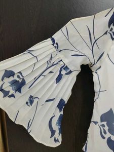 Elegant Floral Print Blouse