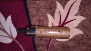 Swiss Beauty Drop & Glow Foundation