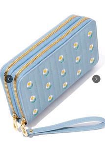 Cute Blue Daisy Clutch Wallet