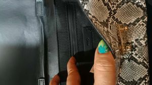 mng Snakeskin Print Chain Bag
