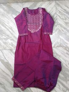 Elegant Embroidered Kurta Set