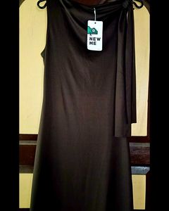🤎 Elegant Brown Tie-Up Maxi Dress