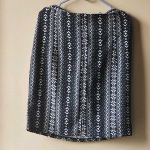 Monochromatic Print Mid Length Skirt