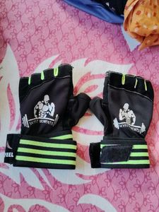 44.Skyfit Moments Weightlifting Gloves