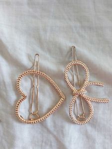 earring and hair pin set