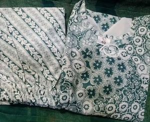 Elegant Floral Print Kurta with Pants