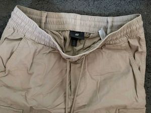 Stylish Beige Cargo Pants utility H&amp;M