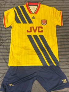 Arsenal Retro JVC Away: Jersey & Shorts: XXL