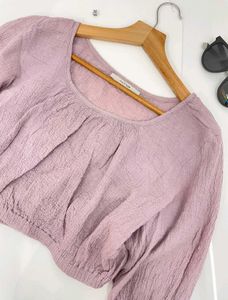 Chic Lavender Cropped Puff Sleeve Top