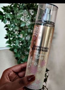 Snowflakes &amp; Cashmere BBW 10ml sample
