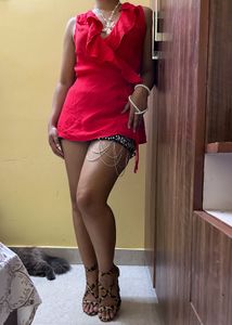 Chic Red Sleeveless wrap top