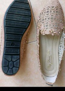 Lace Detail Flats