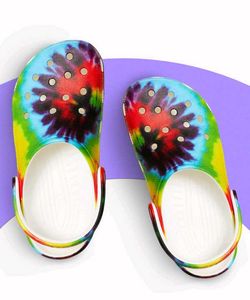 Crocs Berry Tie Dye Clog, Unisex Adult Clogs