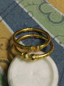Elegant Gold-Toned Bangles