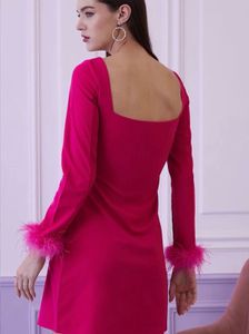 Chic Pink Feather Trim Bodycon Dress