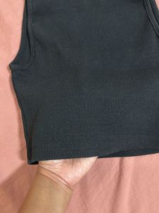 🧚‍♀️Black Crop Top