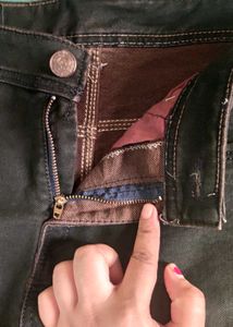 Dark fit jeans for women
