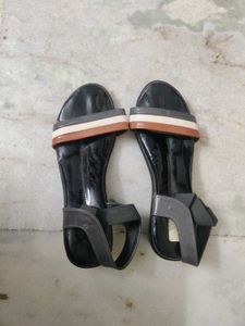 4 Pair of Footwear in good condition || 38 and 37