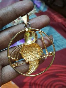 Exquisite Parrot Design Pendant