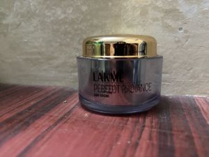 Lakme Perfect Radiance Day Creme